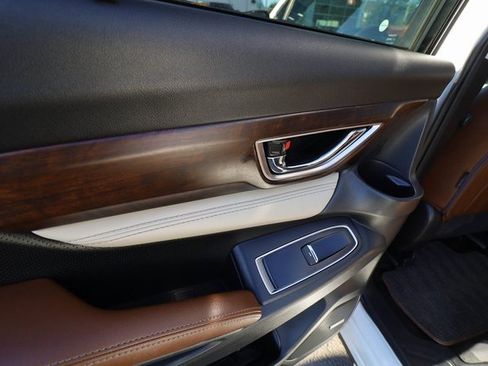 Used 2019 Subaru Ascent Touring image 40