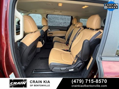 Used 2022 Kia Carnival LX FWD image 26