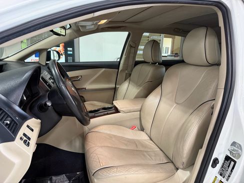 Used 2009 Toyota Venza AWD image 10
