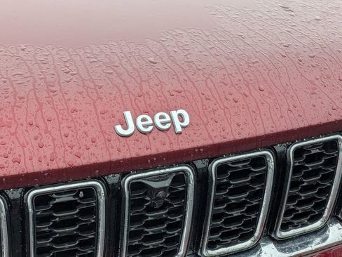 New 2025 Jeep Grand Cherokee Limited w/ Luxury Tech Group II image 13