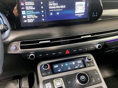 Used 2024 Hyundai Palisade Calligraphy FWD image 25