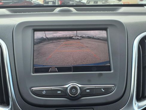 Used 2024 Chevrolet Equinox LT FWD image 18