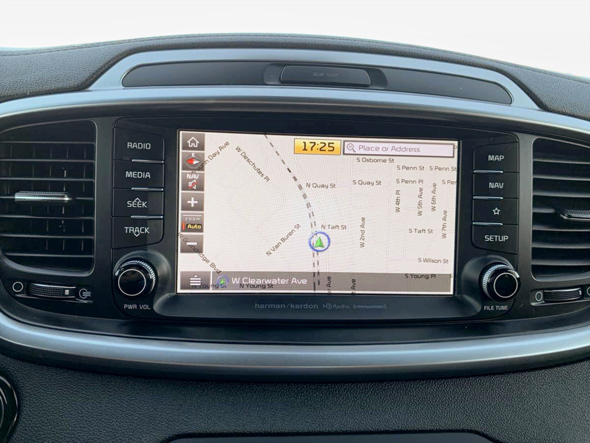 Used 2019 Kia Sorento AWD image 28
