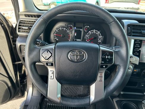 Used 2023 Toyota 4Runner SR5 image 15