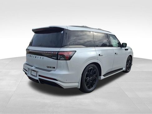 New 2026 INFINITI QX80 4WD w/ Sport Exterior Package image 4