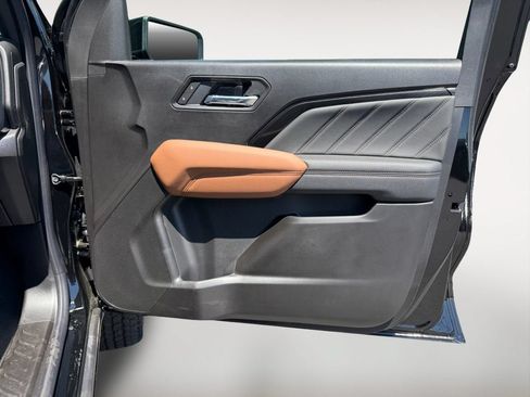 New 2026 GMC Canyon AT4 w/ Technology Plus Package AWD/4WD image 25