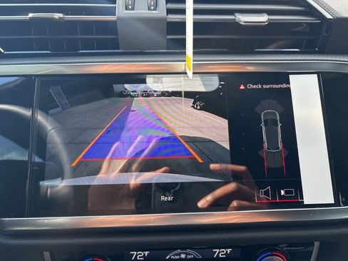 New 2025 Audi Q3 2.0T Premium image 24