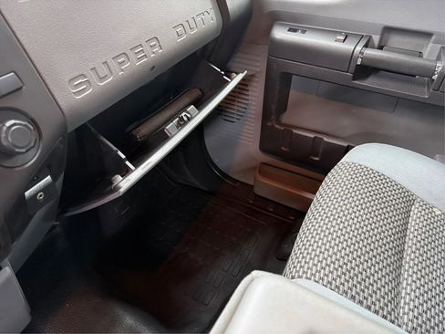 Used 2016 Ford F250 XL w/ Power Equipment Group image 22