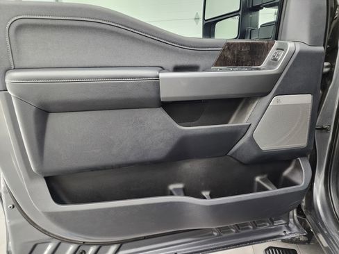 Used 2025 Ford F350 Lariat w/ Lariat Ultimate Package image 39