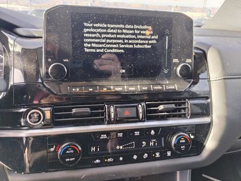 Used 2024 Nissan Pathfinder SL image 20