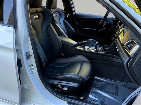 Used 2017 BMW M3 image 29