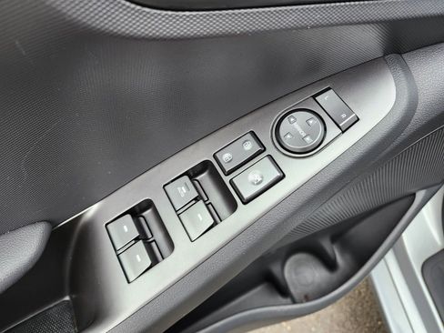 Used 2021 Hyundai Ioniq SE image 17