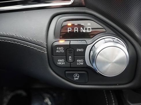 Used 2025 RAM 1500 Limited image 32