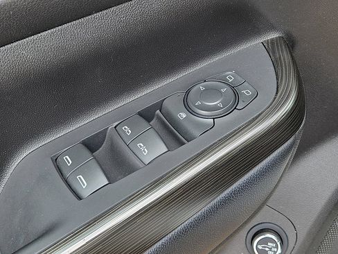 Used 2023 GMC Acadia SLT AWD/4WD image 23