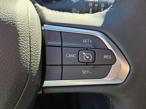New 2026 Jeep Compass Latitude AWD/4WD image 23