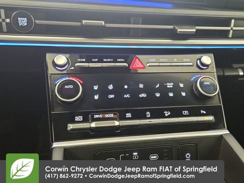 Used 2025 Hyundai Santa Fe Limited AWD/4WD image 26
