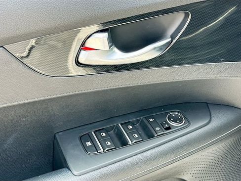 Used 2023 Kia Forte GT-Line w/ GT-Line Premium Package FWD image 18
