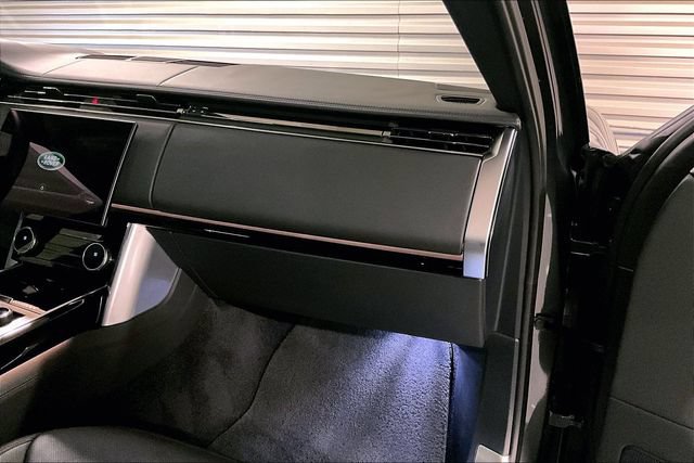 Certified 2023 Land Rover Range Rover SE AWD/4WD image 24