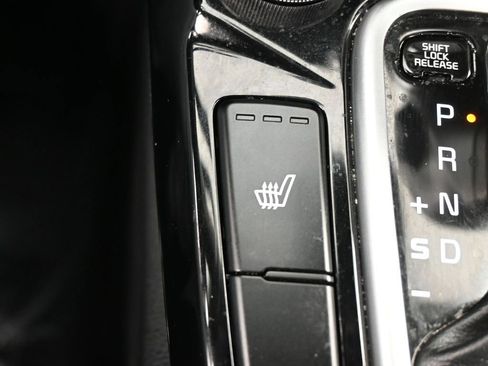 Used 2022 Kia Seltos Nightfall Edition image 24