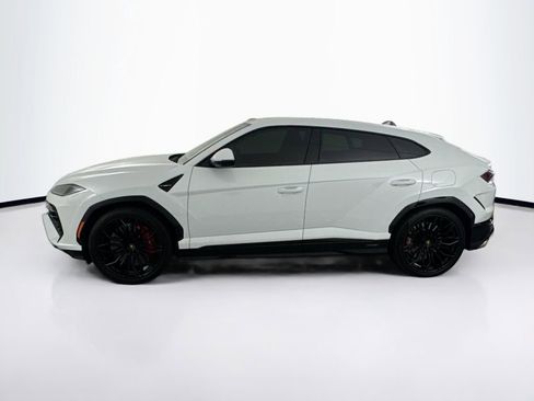 Used 2025 Lamborghini Urus Performante AWD/4WD image 8