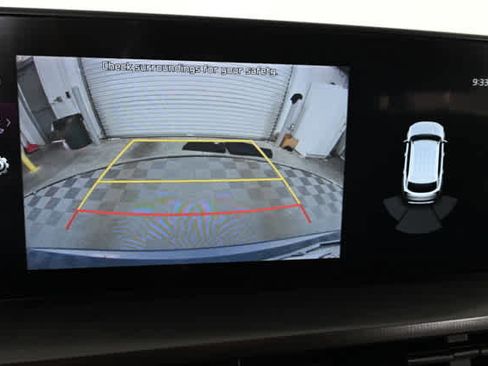 Used 2023 Kia Telluride LX image 4