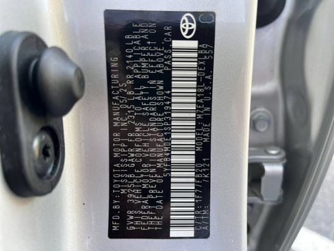 Used 2025 Toyota Corolla LE FWD image 34