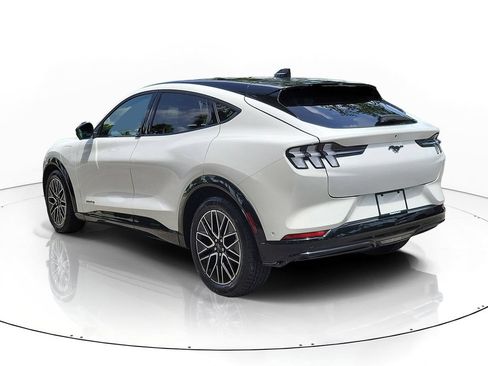 Used 2024 Ford Mustang Mach-E Premium AWD/4WD image 4