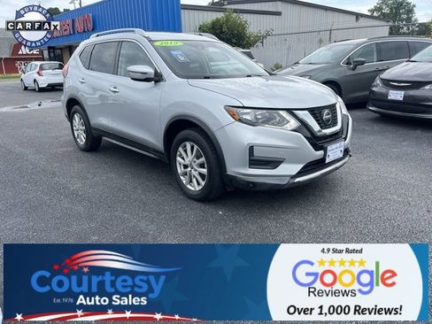 Used 2019 Nissan Rogue SV image 1