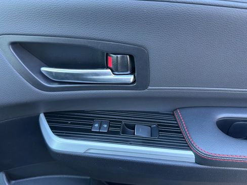 Used 2025 Toyota Sienna XSE w/ XSE Plus Package image 21