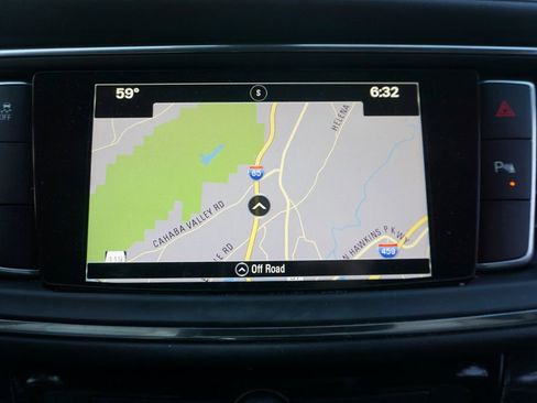 Used 2018 Buick Enclave Essence FWD image 9