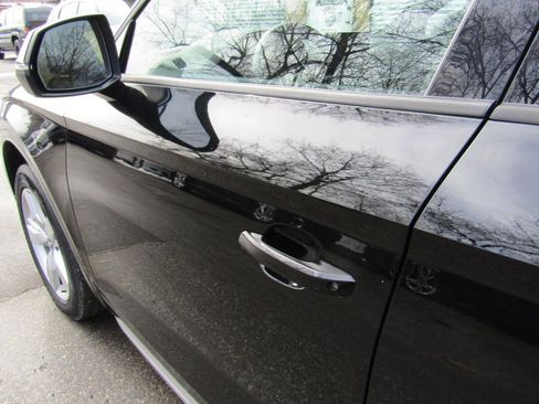 Used 2018 Audi Q5 2.0T Premium image 10