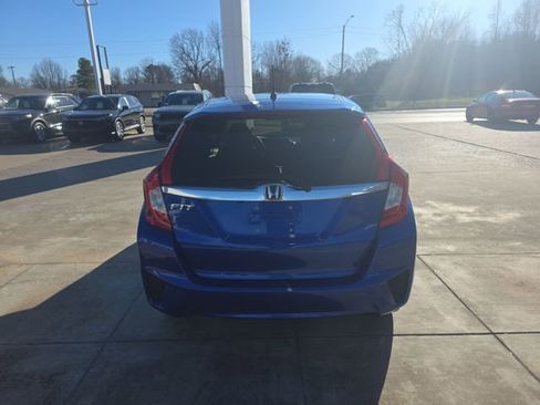 Used 2017 Honda Fit EX image 4
