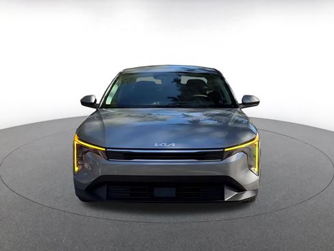 Used 2025 Kia K4 LXS image 4