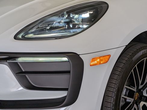 New 2026 Porsche Macan AWD/4WD image 13
