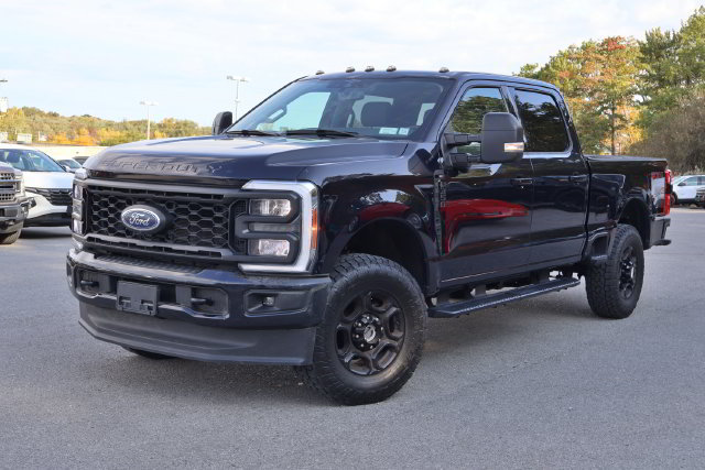 Used 2023 Ford F350 XLT w/ XLT Premium Package AWD/4WD image 2