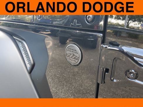 Used 2026 Jeep Wrangler Sport image 7