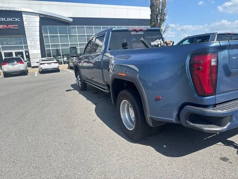 Used 2024 GMC Sierra 3500 Denali Ultimate AWD/4WD image 8