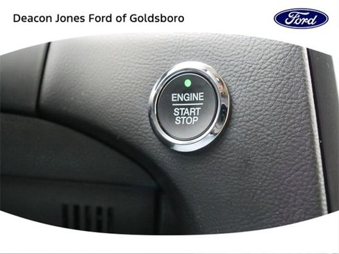 Used 2022 Ford Edge SEL w/ Convenience Package image 26