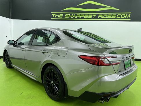 Used 2025 Toyota Camry SE FWD image 7