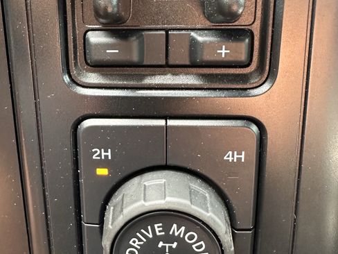 Used 2025 Ford F150 Raptor AWD/4WD image 22