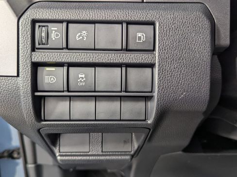 Used 2025 Toyota 4Runner SR5 AWD/4WD image 14