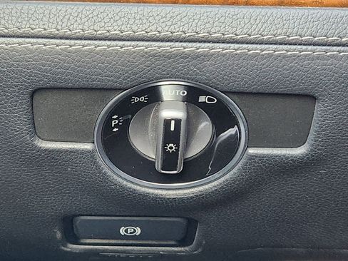 Used 2013 Mercedes-Benz SL 550 image 29