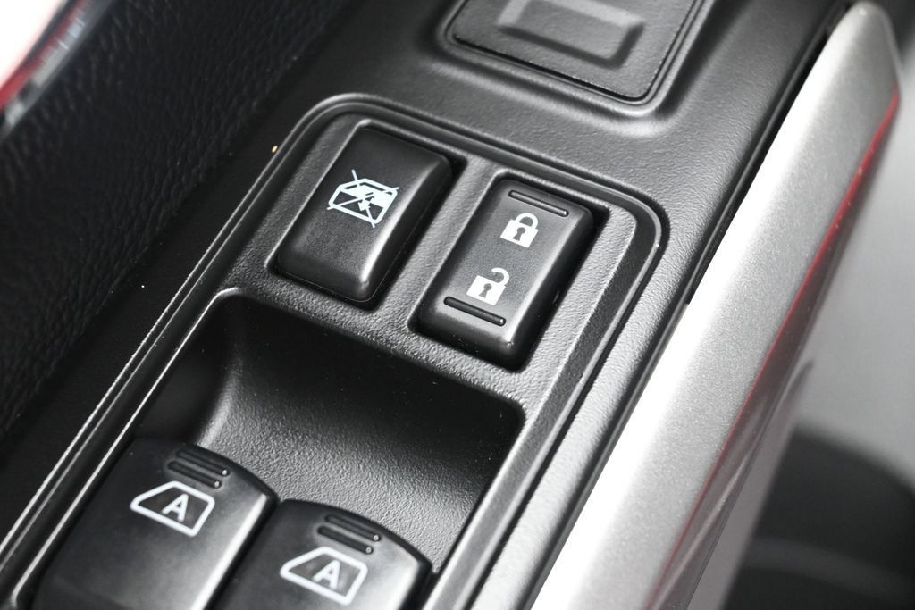 Used 2024 Nissan Titan SV w/ SV Convenience Package AWD/4WD image 13