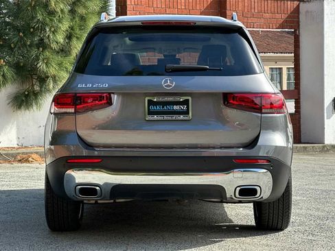 Certified 2022 Mercedes-Benz GLB 250 image 5
