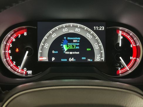 New 2025 Toyota RAV4 XLE image 27