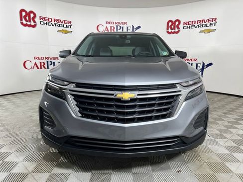 Used 2024 Chevrolet Equinox LS w/ LS Convenience Package image 2