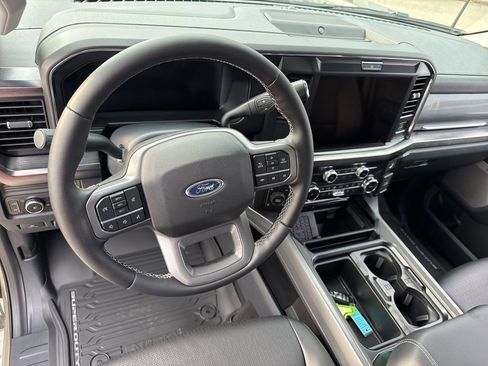 New 2026 Ford F250 Lariat w/ Chrome Package image 13