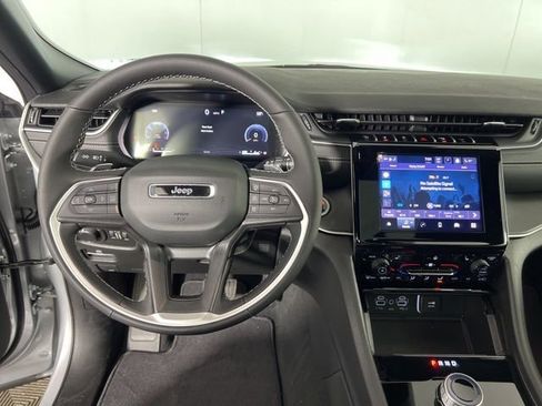 New 2025 Jeep Grand Cherokee L Laredo w/ Luxury Tech Group I image 14