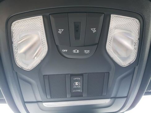 Used 2021 RAM 1500 Big Horn AWD/4WD image 31