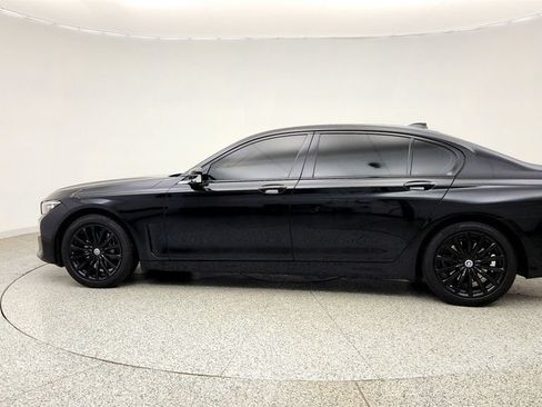 Used 2022 BMW 740i xDrive w/ Premium Package AWD/4WD image 8